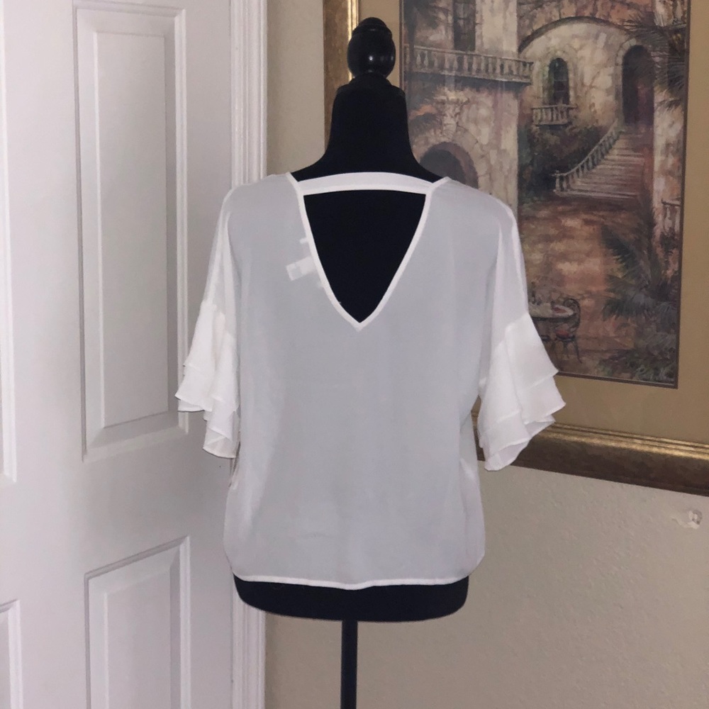 🦋FOREVER 21 Short Sleeve Blouse NWT 🦋🦋BOGO - Picture 2 of 5